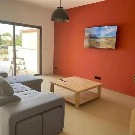 Quentin La Poterie Villa